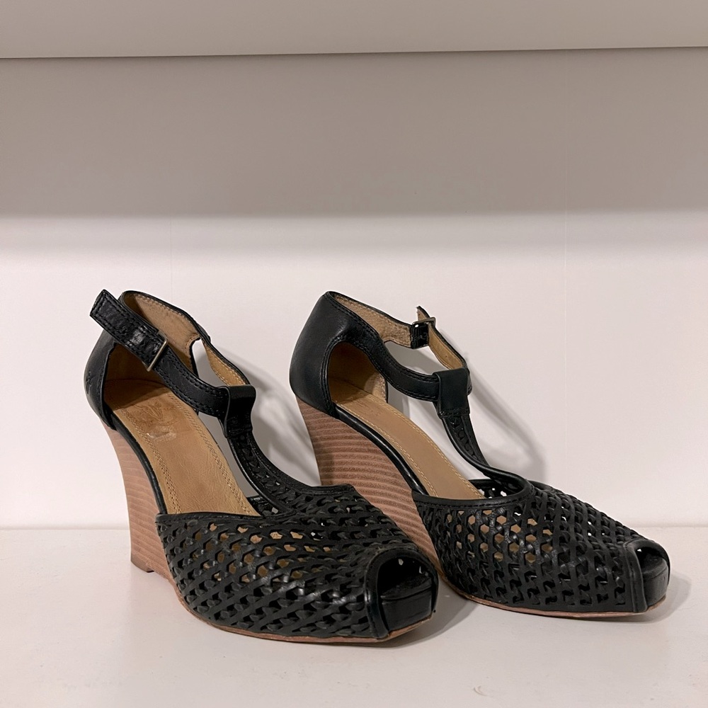 Frye Boots Black Leather Wedge Sandals - Size 9